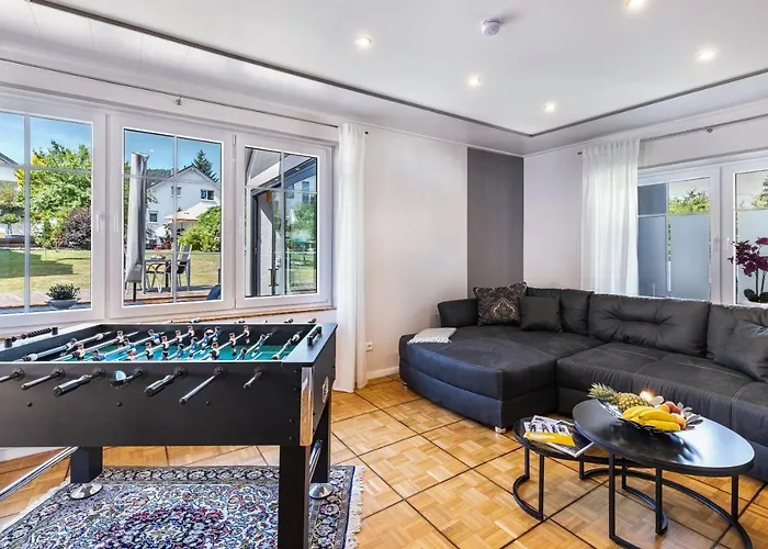 Basislager بيت للعطل